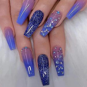 NWT Press On Nails Medium Coffin Fake Nails Gradient Blue Glue On Nails